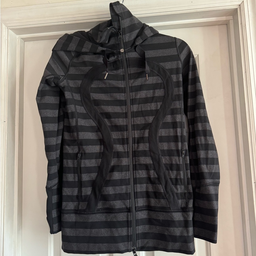 Lululemon stride Black and Gray Striped Zip-Up jacket